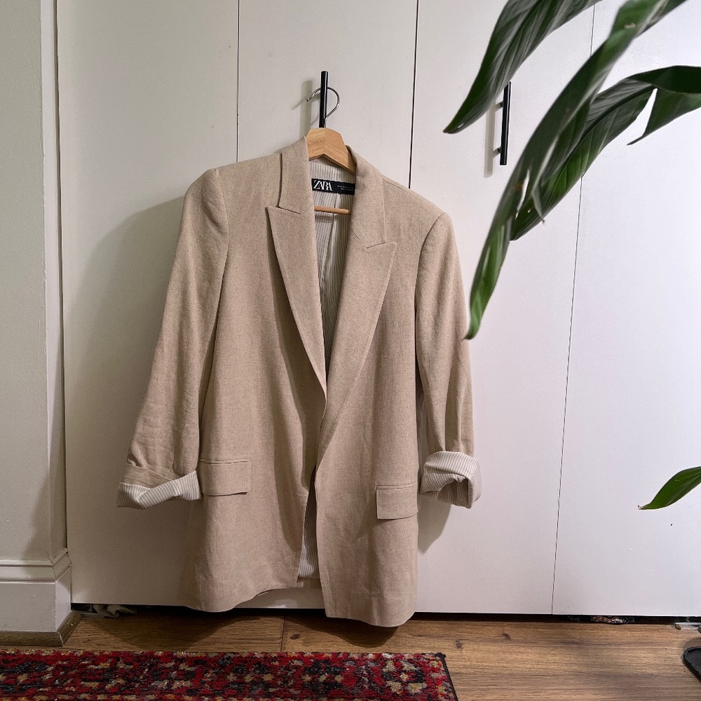 LIKE NEW: Zara Oversized Linen Blazer (xs)